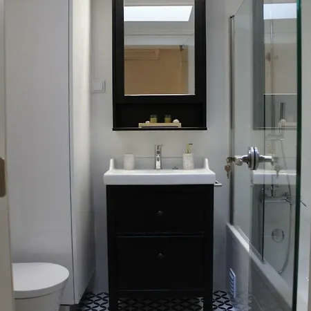 Augusta Street 213 - 4 Dto *